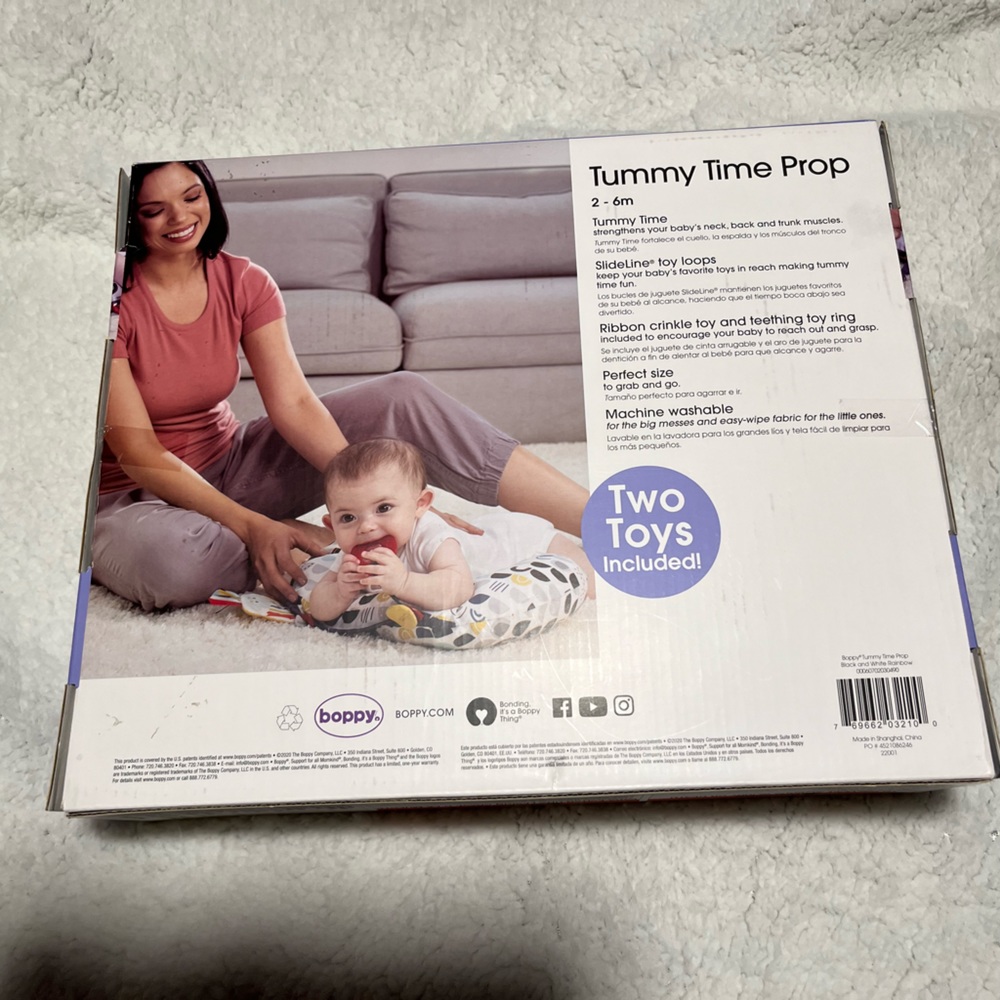 Boppy Tummy Time Prop Pillow - Black
White Rainbow - Picture 5 of 6